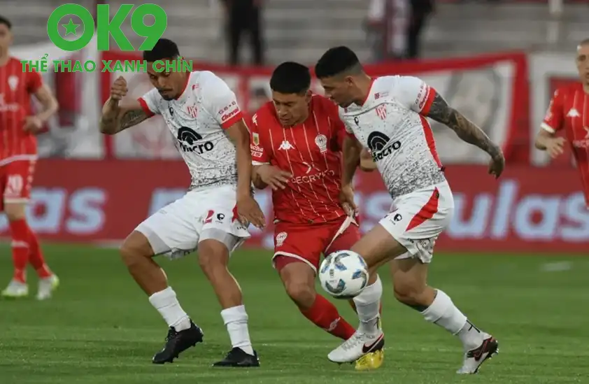 Trận đấu giữa Instituto và Huracan sẽ rất căng thẳng. (Ảnh: Internet) Trận đấu giữa Instituto và Huracan sẽ rất căng thẳng. (Ảnh: Internet)